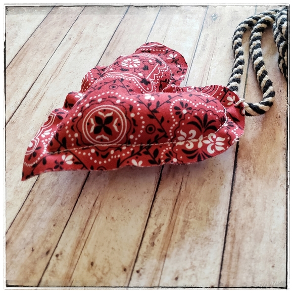 handmade primitive bandana stuffed heart statement necklace - Picture 5 of 11